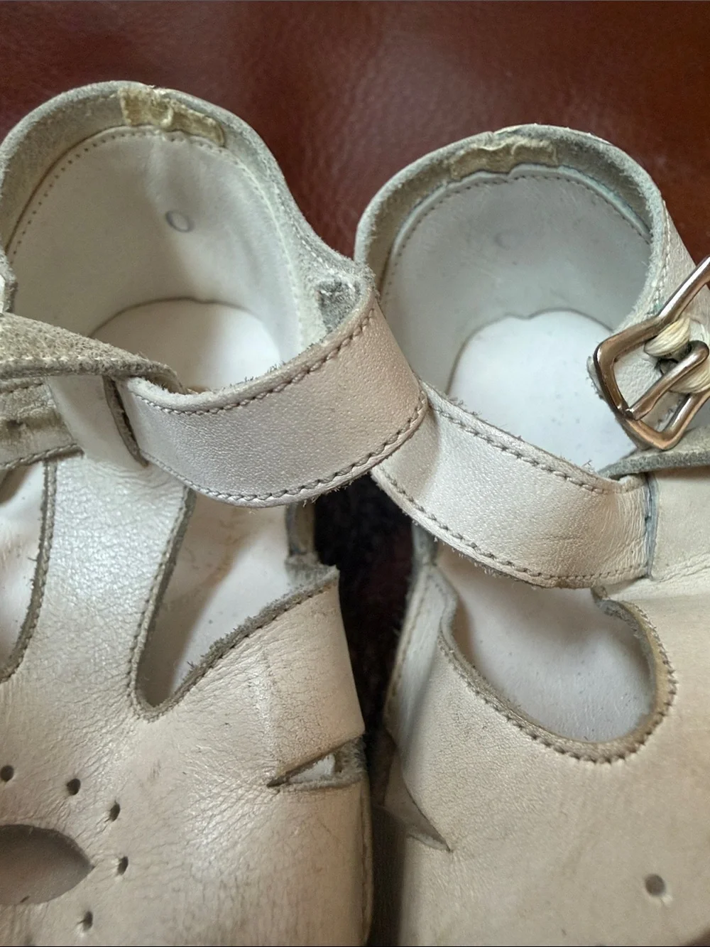 1950’s Classic Ivory Kids Leather Sandals with Buckle